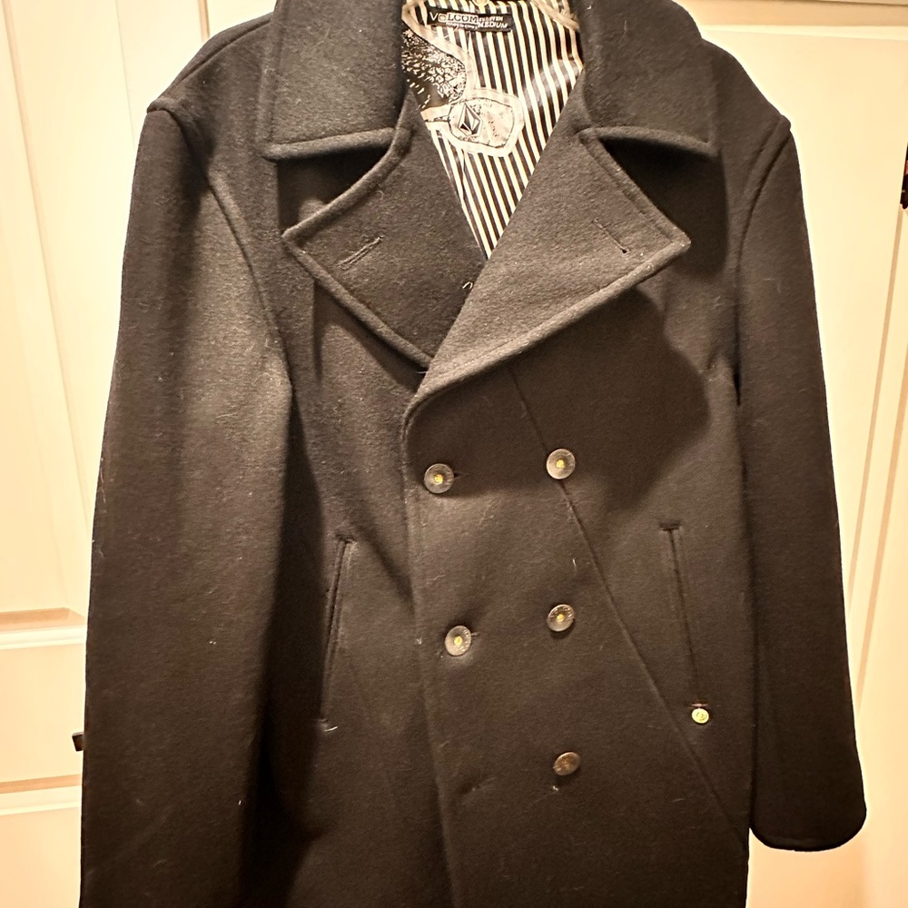 Volcom Men’s Black limited edition Double-Breasted Pea Coat